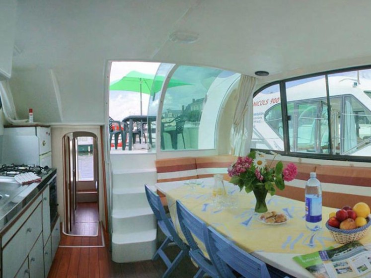 Confort 1350 - Boatscribe.com