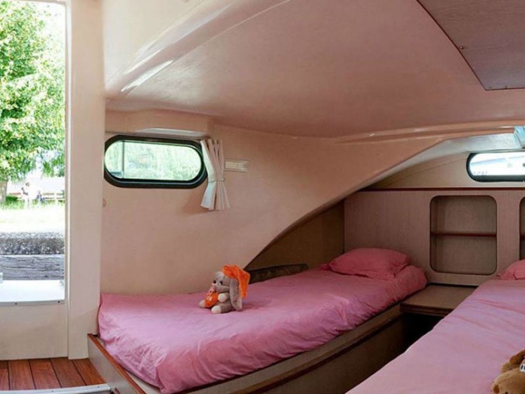 Confort 1350 - Boatscribe.com