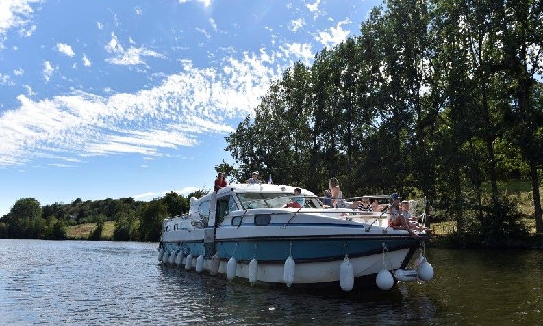 Confort 1350 - Boatscribe.com