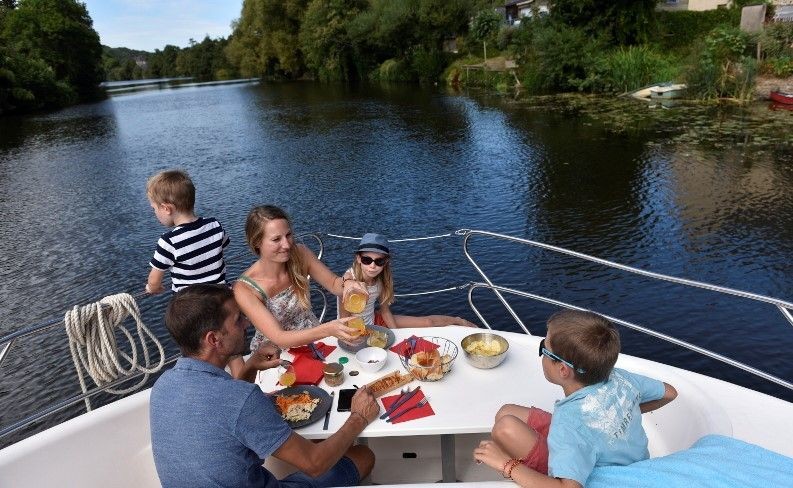 Confort 1350 - Boatscribe.com