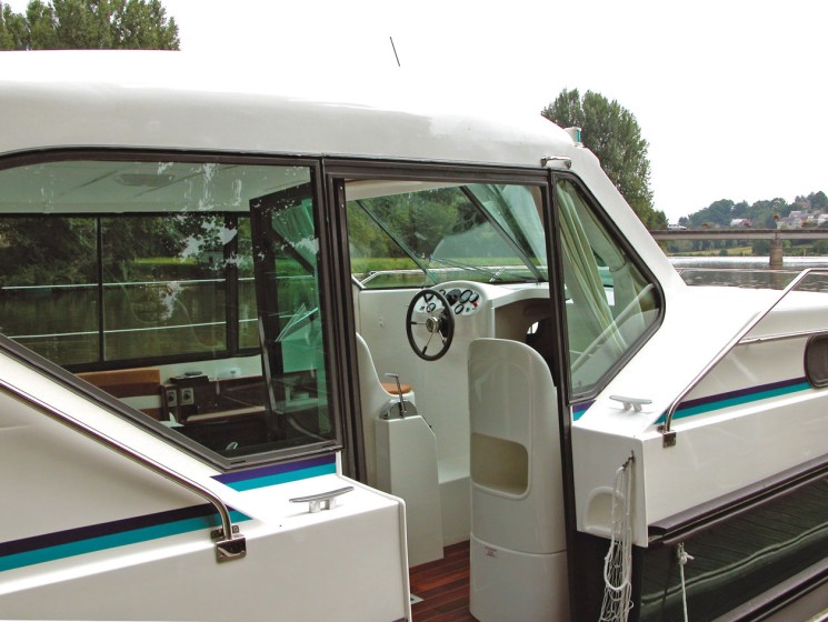 Confort 1350 - Boatscribe.com