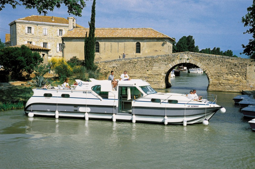 Confort 1350 - Boatscribe.com