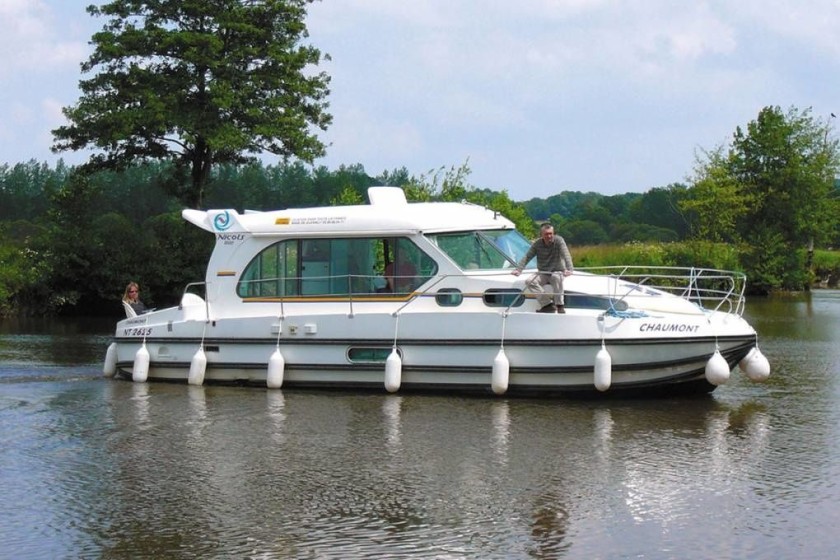 Sedan 1000 - Boatscribe.com