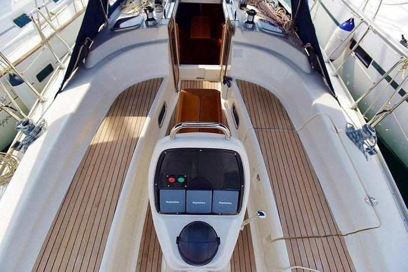 Bavaria 35 Cruiser - Boatscribe.com
