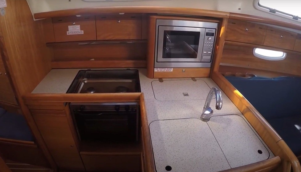 Bavaria 34 - Boatscribe.com