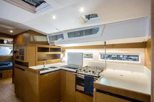 Sun Odyssey 490 - Boatscribe.com