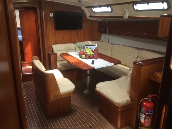 Bavaria 44 - Boatscribe.com