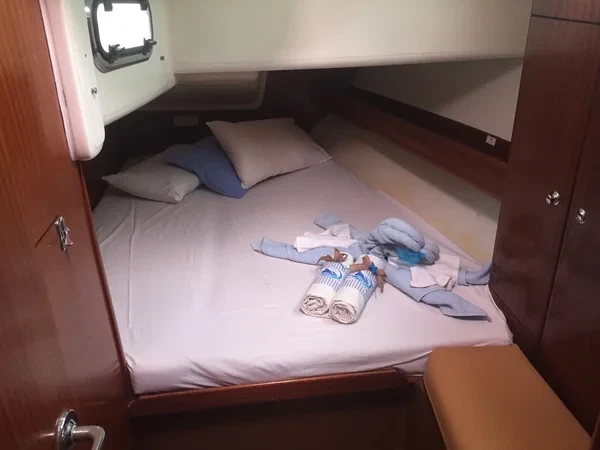 Bavaria 44 - Boatscribe.com