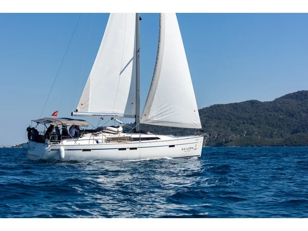 Bavaria 46 Cruiser - Boatscribe.com