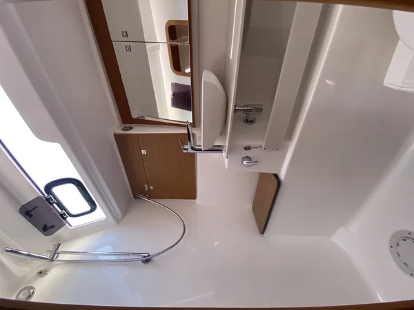 Dufour 430 - Boatscribe.com