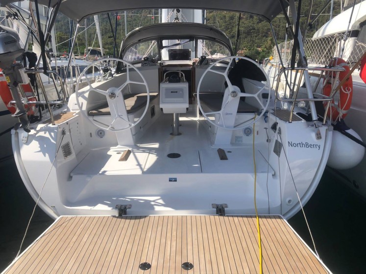 Bavaria 41 Cruiser - Boatscribe.com