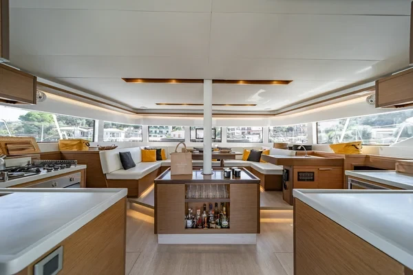 Lagoon 50 - Boatscribe.com