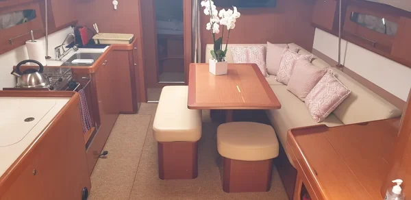 Oceanis 46 - Boatscribe.com