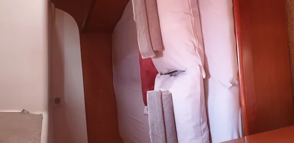 Oceanis 46 - Boatscribe.com