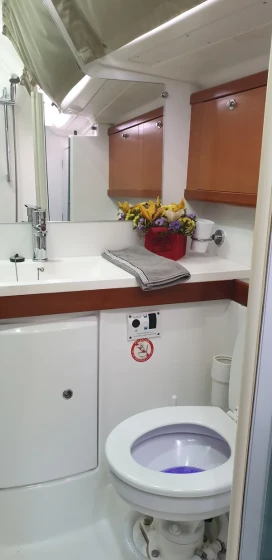 Oceanis 46 - Boatscribe.com