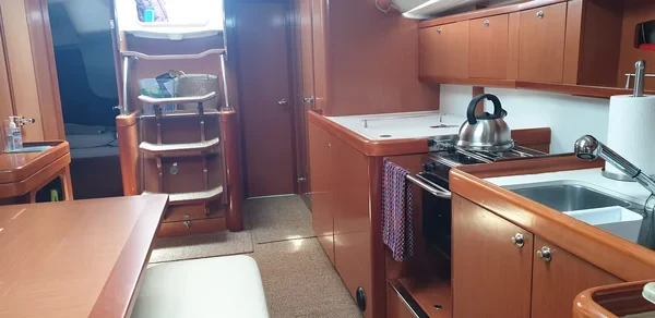 Oceanis 46 - Boatscribe.com