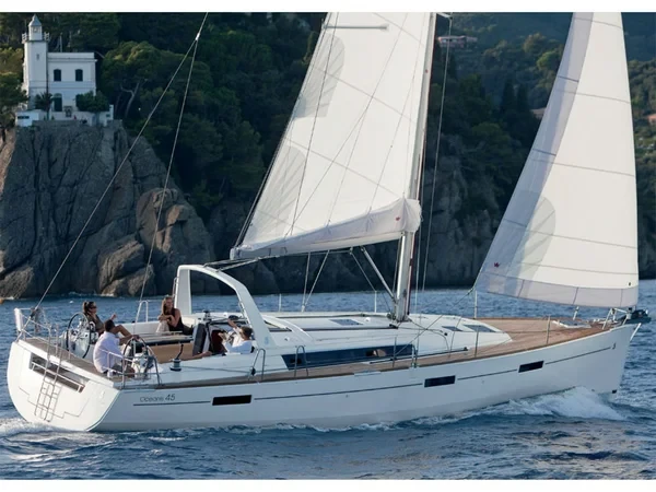 Oceanis 45 - Boatscribe.com