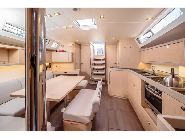 Oceanis 45 - Boatscribe.com