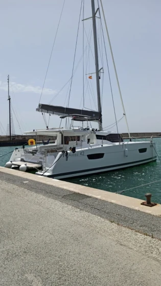 Astrea 42 - Boatscribe.com