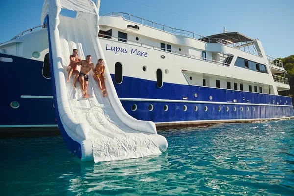 Motoryacht - Boatscribe.com