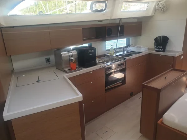 Oceanis 46.1 - Boatscribe.com