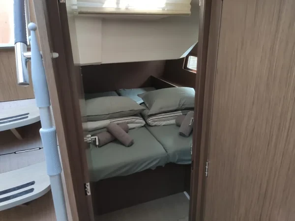 Oceanis 46.1 - Boatscribe.com