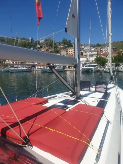 Oceanis 46.1 - Boatscribe.com