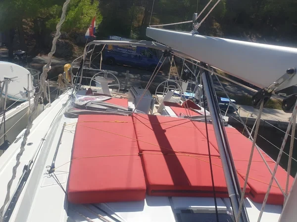Oceanis 46.1 - Boatscribe.com