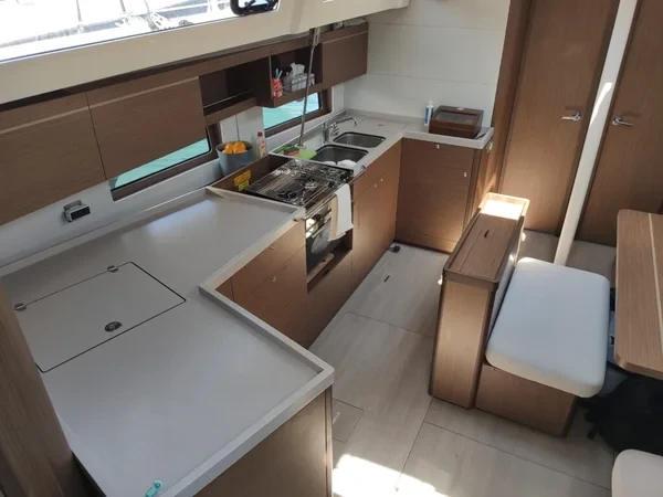 Oceanis 46.1 - Boatscribe.com
