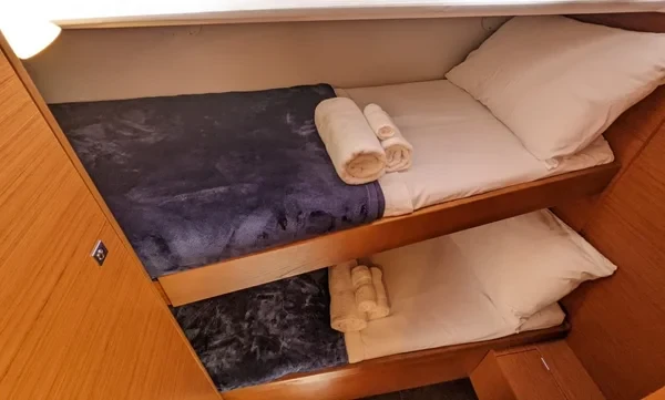 Dufour 430 - Boatscribe.com