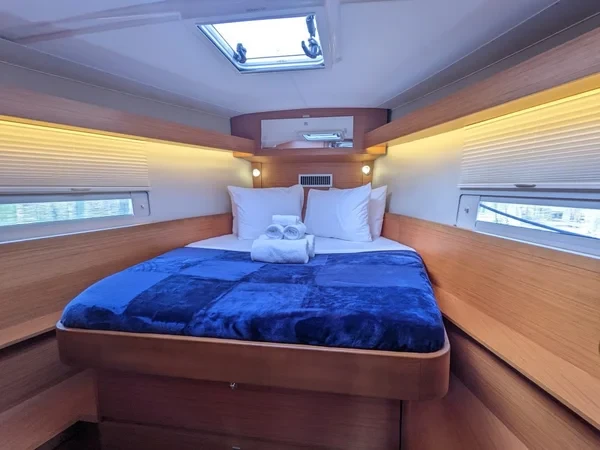 Dufour 430 - Boatscribe.com