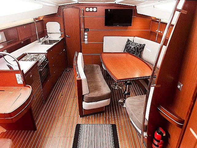 Delphia 47 - Boatscribe.com