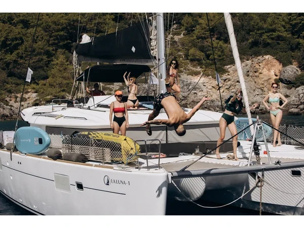 Lagoon 450 - Boatscribe.com