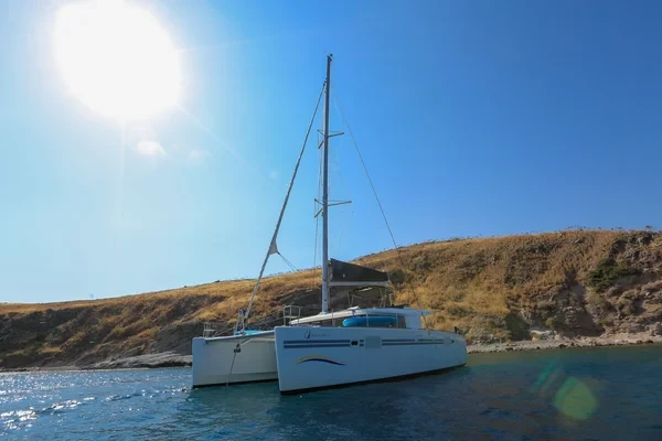 Lagoon 450 - Boatscribe.com