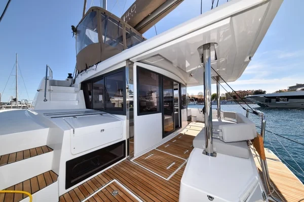 Bali 4.6 - Boatscribe.com