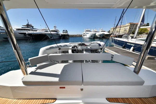 Bali 4.6 - Boatscribe.com