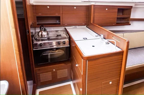 Delphia 31 - Boatscribe.com