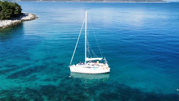 Delphia 31 - Boatscribe.com
