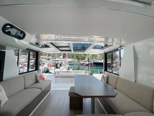 Bali 4.2 - Boatscribe.com