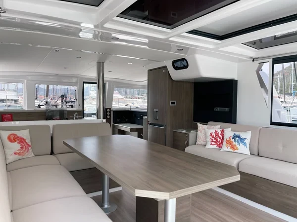 Bali 4.2 - Boatscribe.com