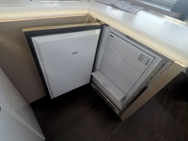 Astrea 42 - Boatscribe.com