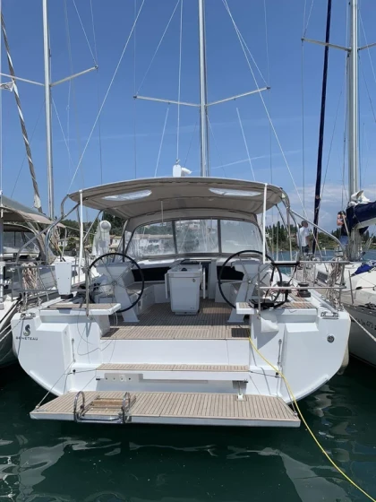 Oceanis 46.1 - Boatscribe.com