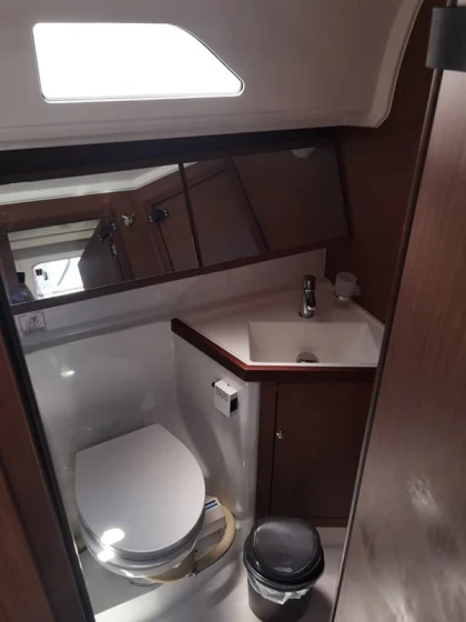 Oceanis 40.1 - Boatscribe.com