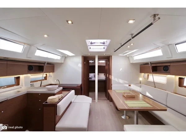 Oceanis 51.1 - Boatscribe.com
