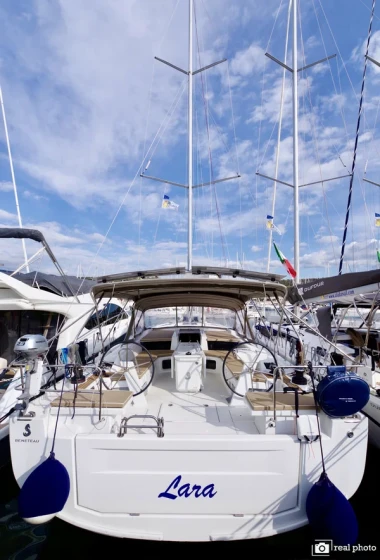 Oceanis 51.1 - Boatscribe.com