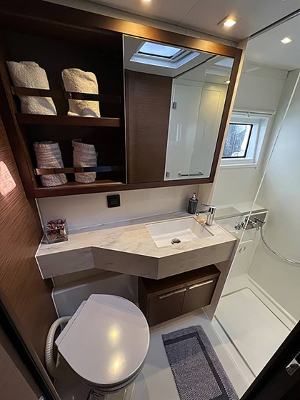 Lagoon 46 - Boatscribe.com