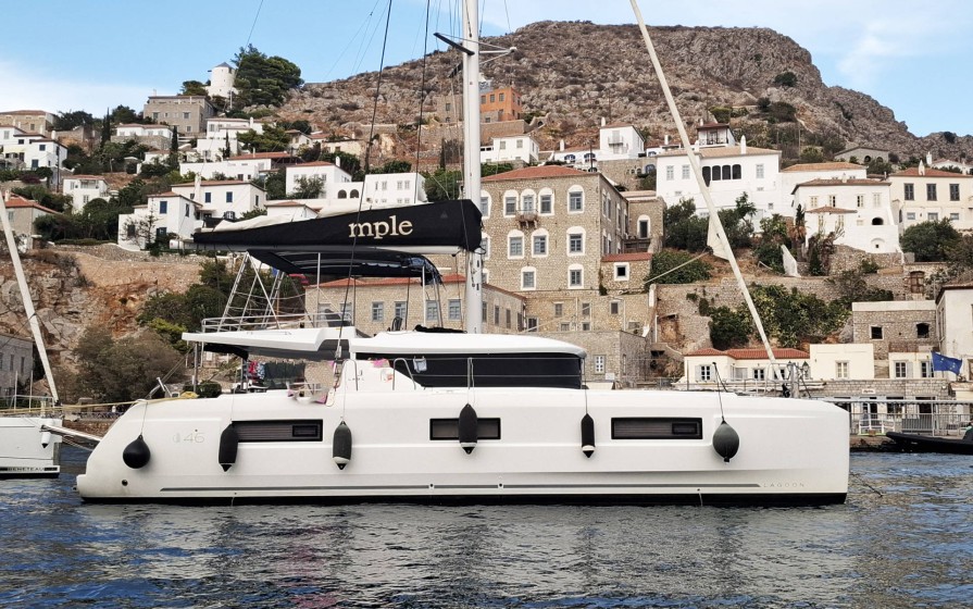 Lagoon 46 - Boatscribe.com