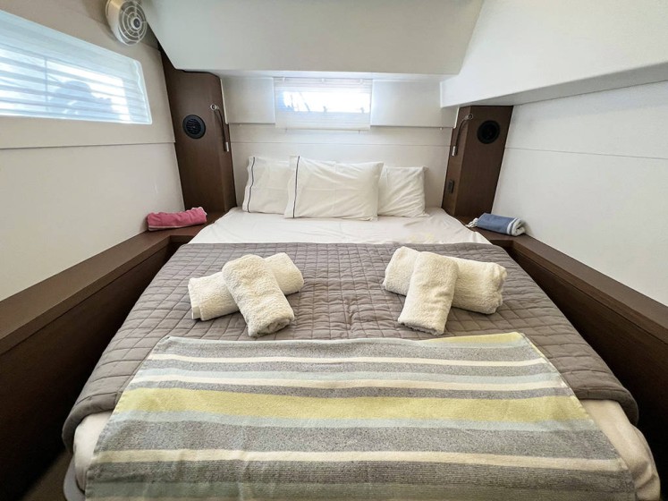 Lagoon 46 - Boatscribe.com