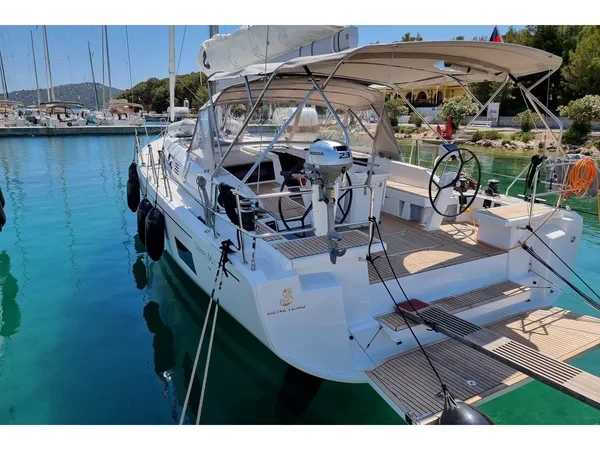 Oceanis 46.1 - Boatscribe.com