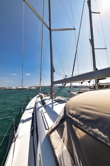 Oceanis 51.1 - Boatscribe.com